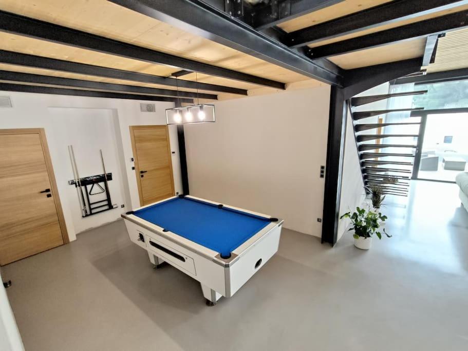 Industrial Luxury Nimes & Arles Villa Beaucaire  Exterior foto