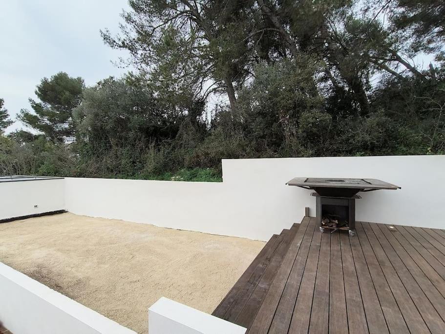 Industrial Luxury Nimes & Arles Villa Beaucaire  Exterior foto