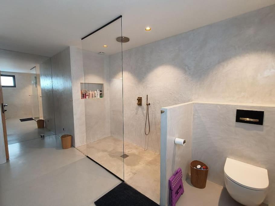 Industrial Luxury Nimes & Arles Villa Beaucaire  Exterior foto